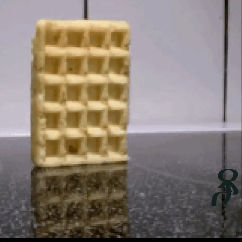Character gets crushed to death so sad.. by @xifu