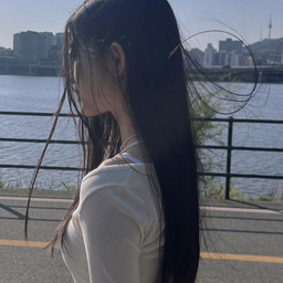 @Fynz_